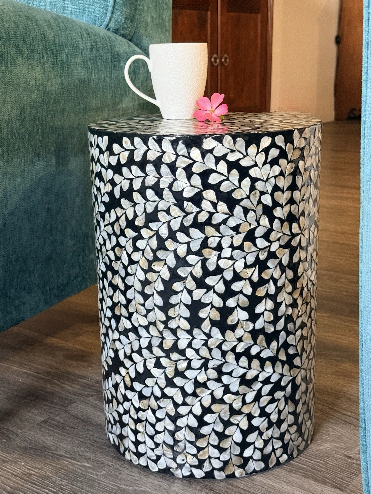 Mother of Pearl Capiz Shell Inlay Round Drum Side Table, Black & White, Floral