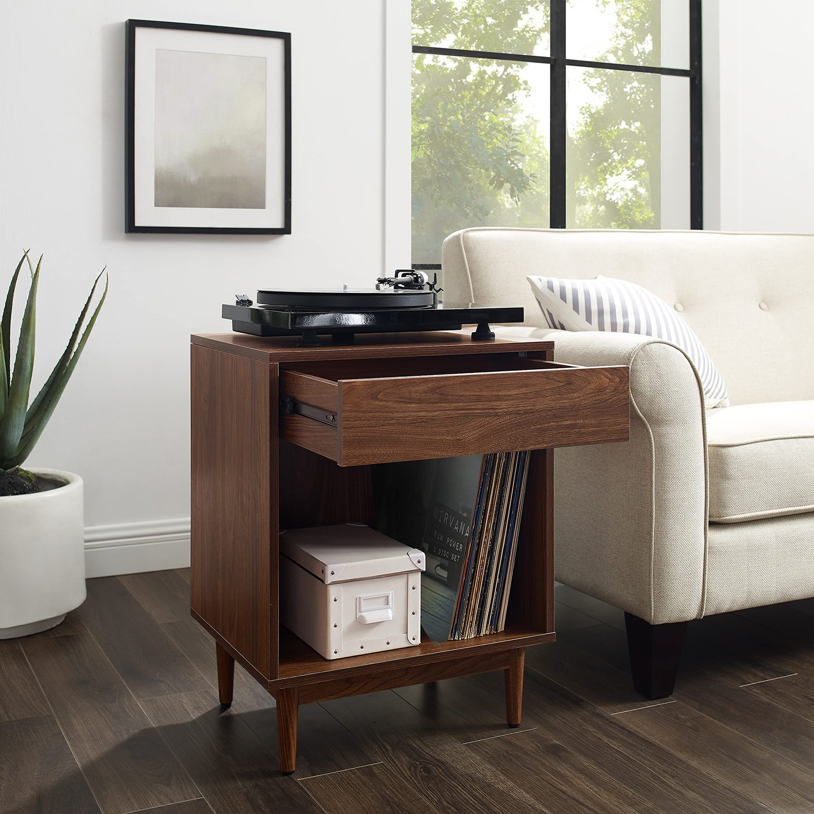 Crosley Furniture Liam End Table and 15.75 in x 20 x 25.5 in, Walnut