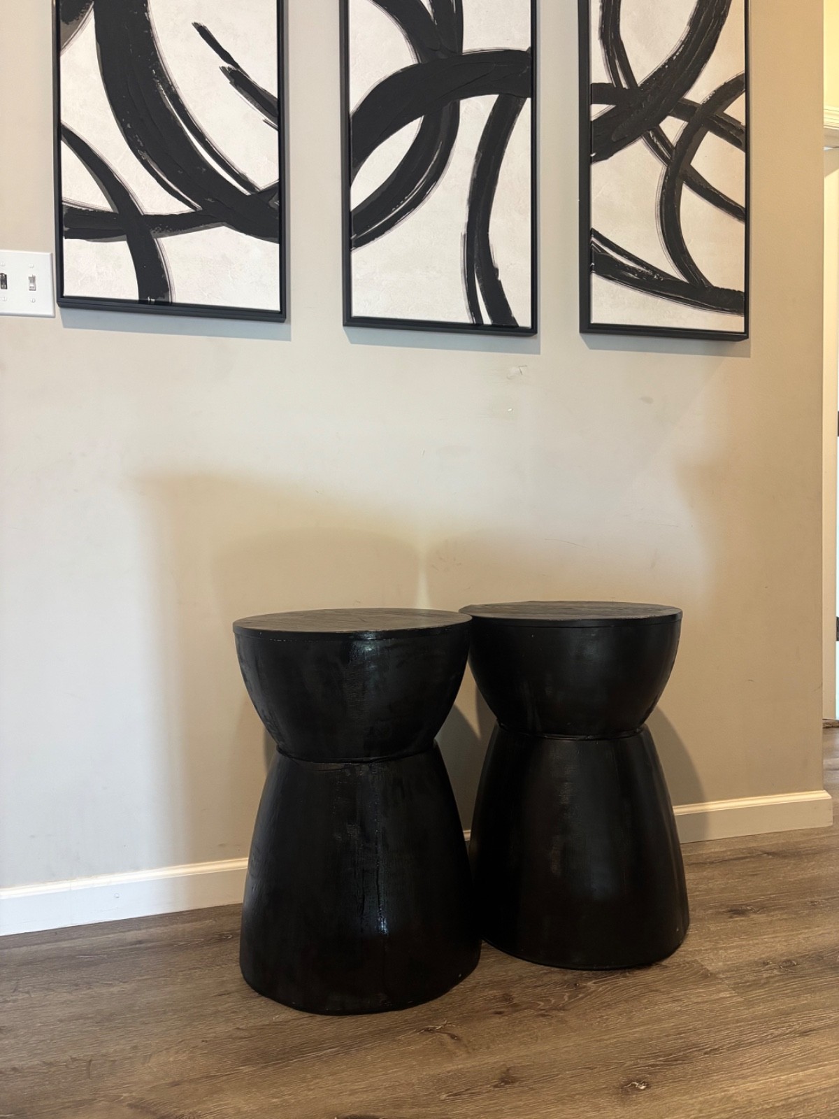 Modern Black Sculptural Pedestal Stands – Home Decor Accent Tables