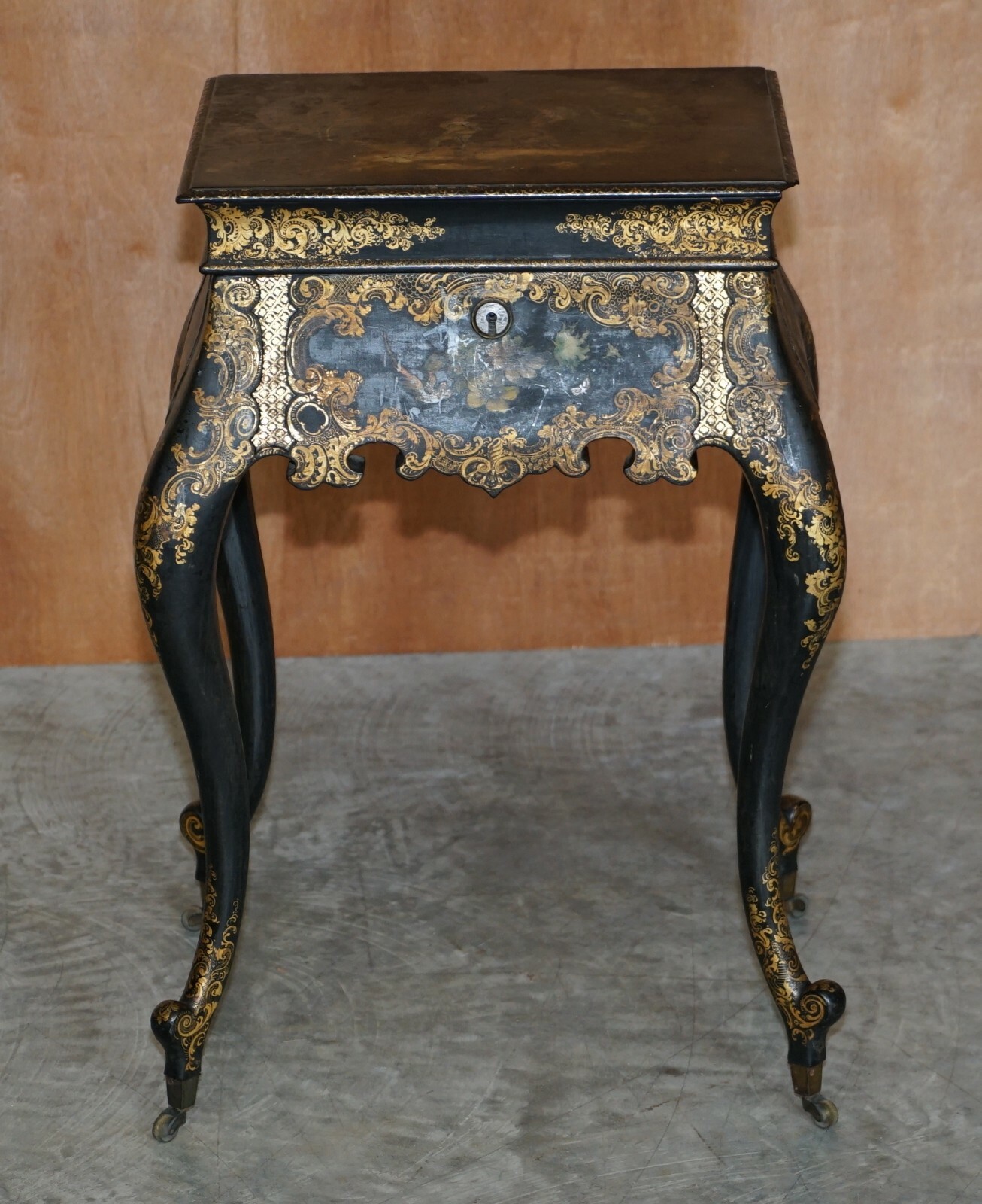 GEORGIAN ANTIQUE CIRCA 1800 GEORGE III CHINESE LACQUER & GOLD GILT WORK TABLE