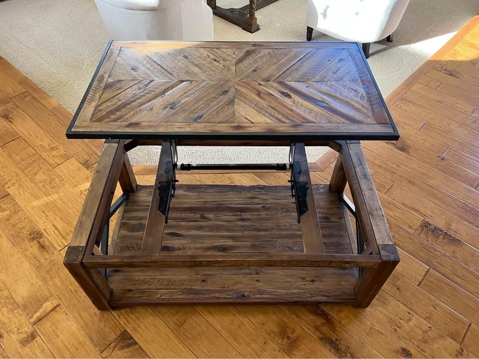 Tillman Lift-Top Coffee Table w/wheels