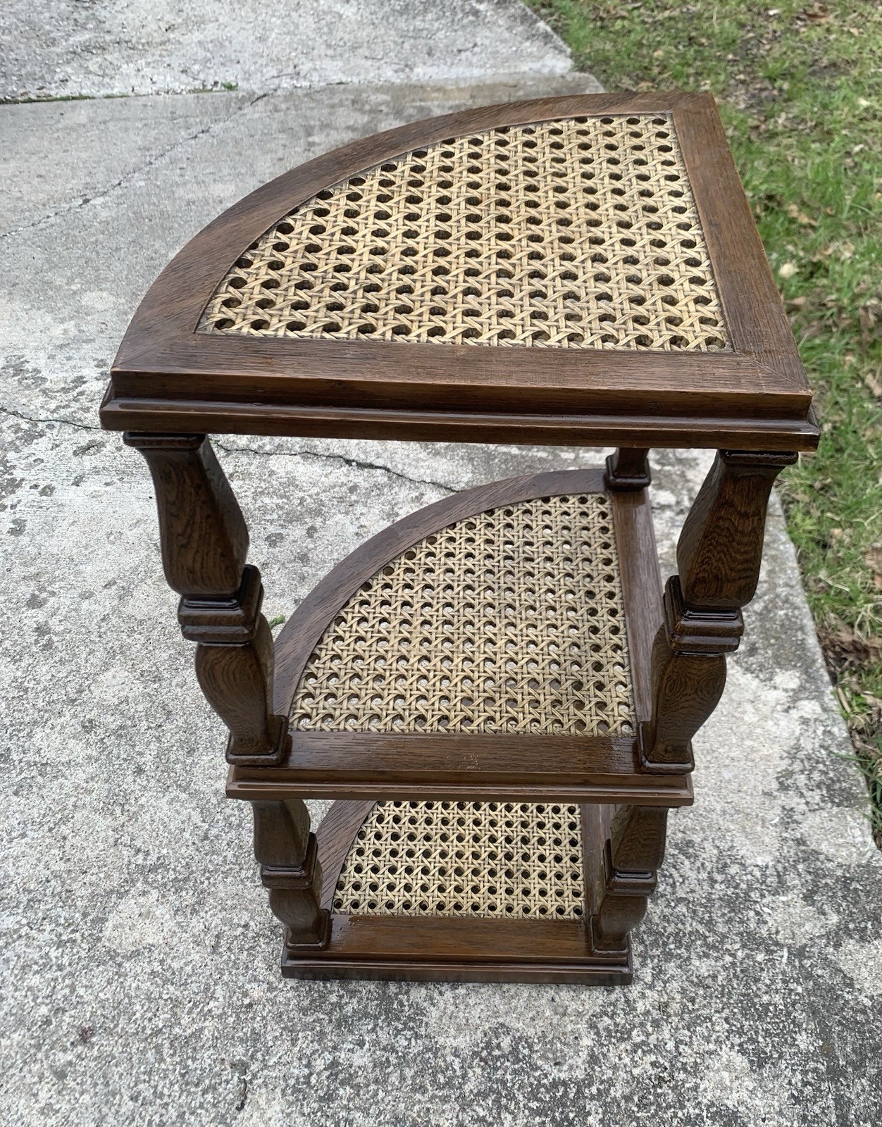 Vtg 1970 3 Tier Side/End Corner Table Plastic Faux Wood Whicker Cane Plant Stand