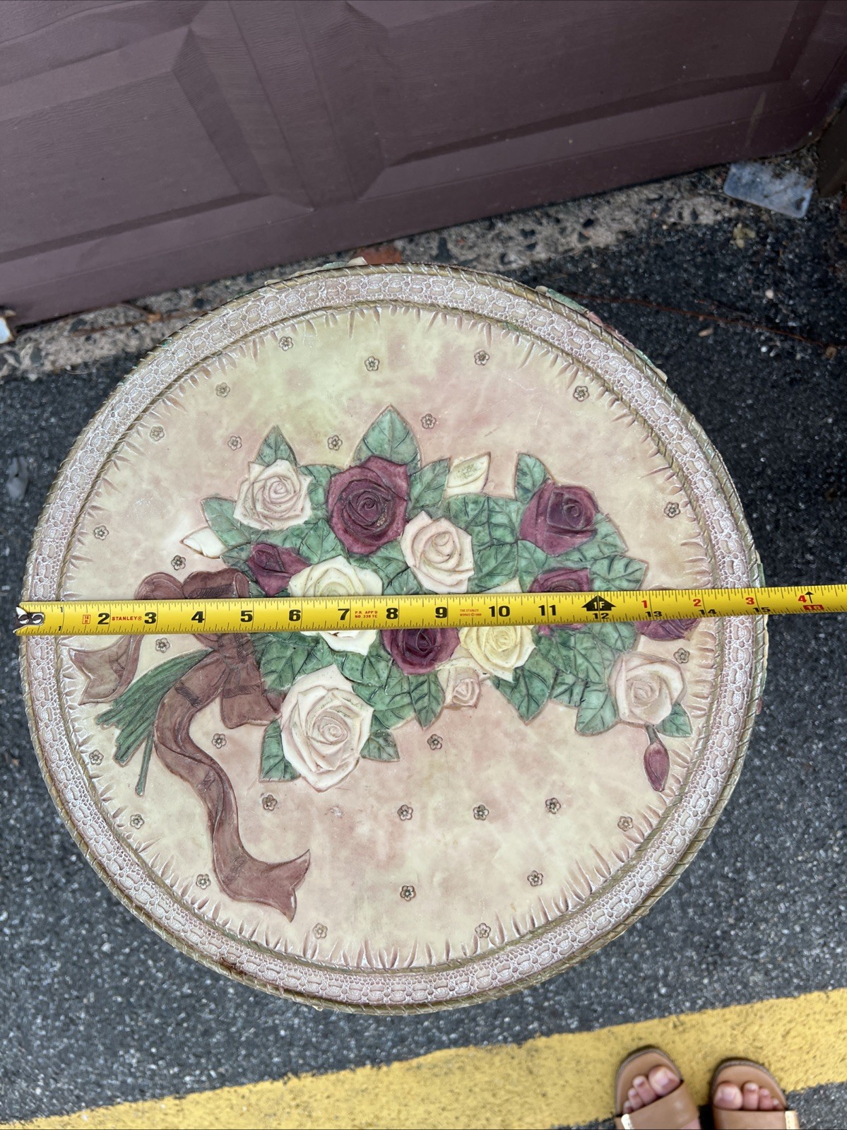 Rare Vintage Rose Carved Pink Resin Accent Table, W Metal Floral Foldable Stand