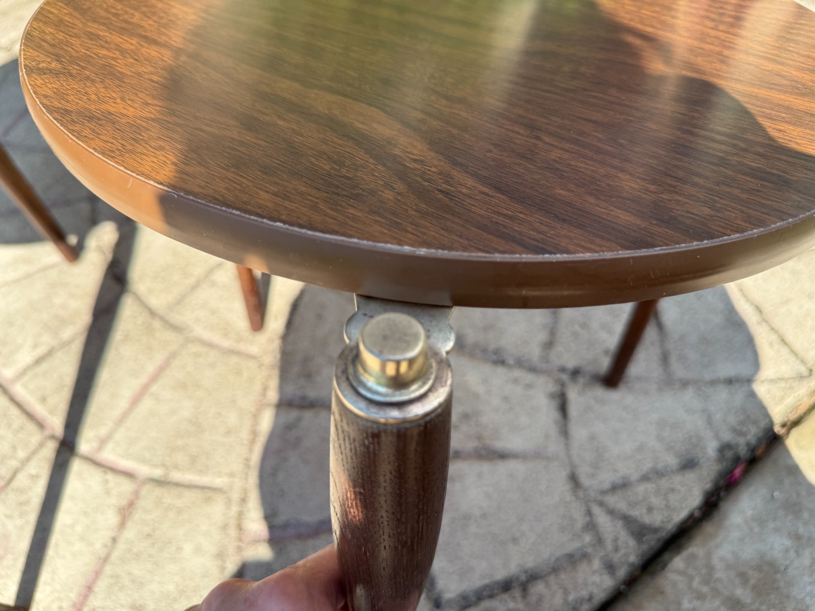 Mid Century Walnut Stacking Round Side Tables – Set of 3 Nesting Tables VTG
