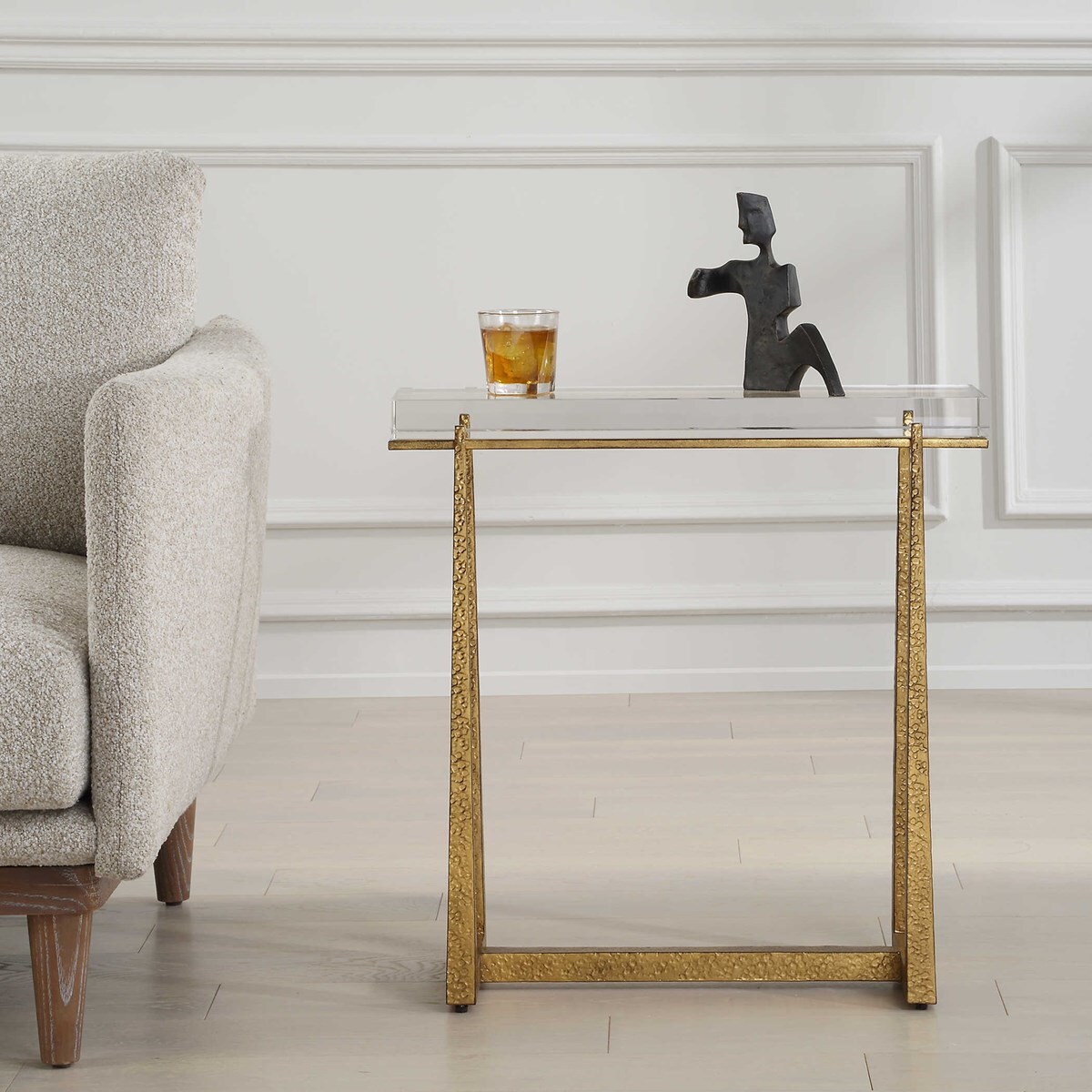 MIDAS MODERN ACCENT END TABLE THICK CRYSTAL TOP IRON BASE 24839