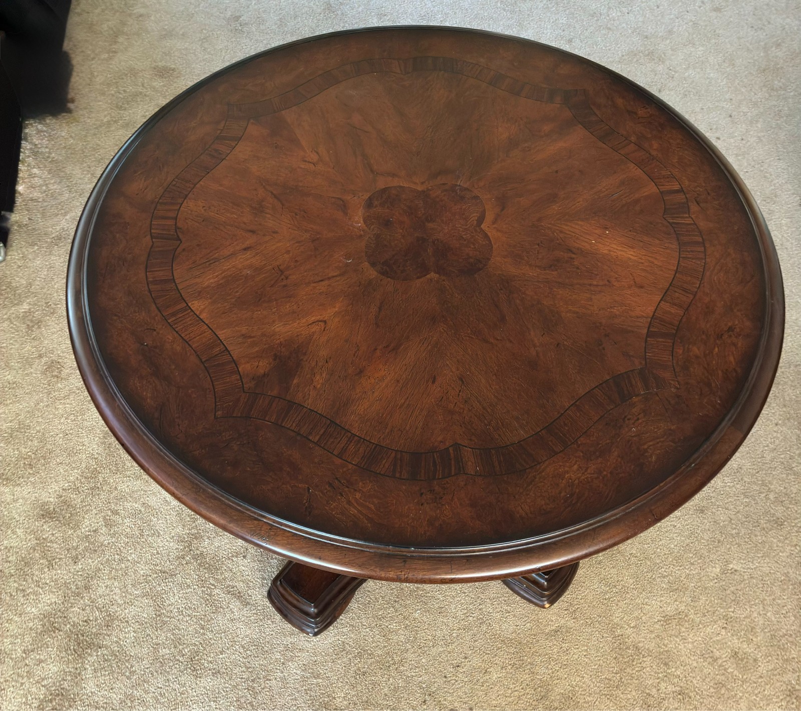 THOMASVILLE VINTAGE 36″ ROUND CENTER TABLE