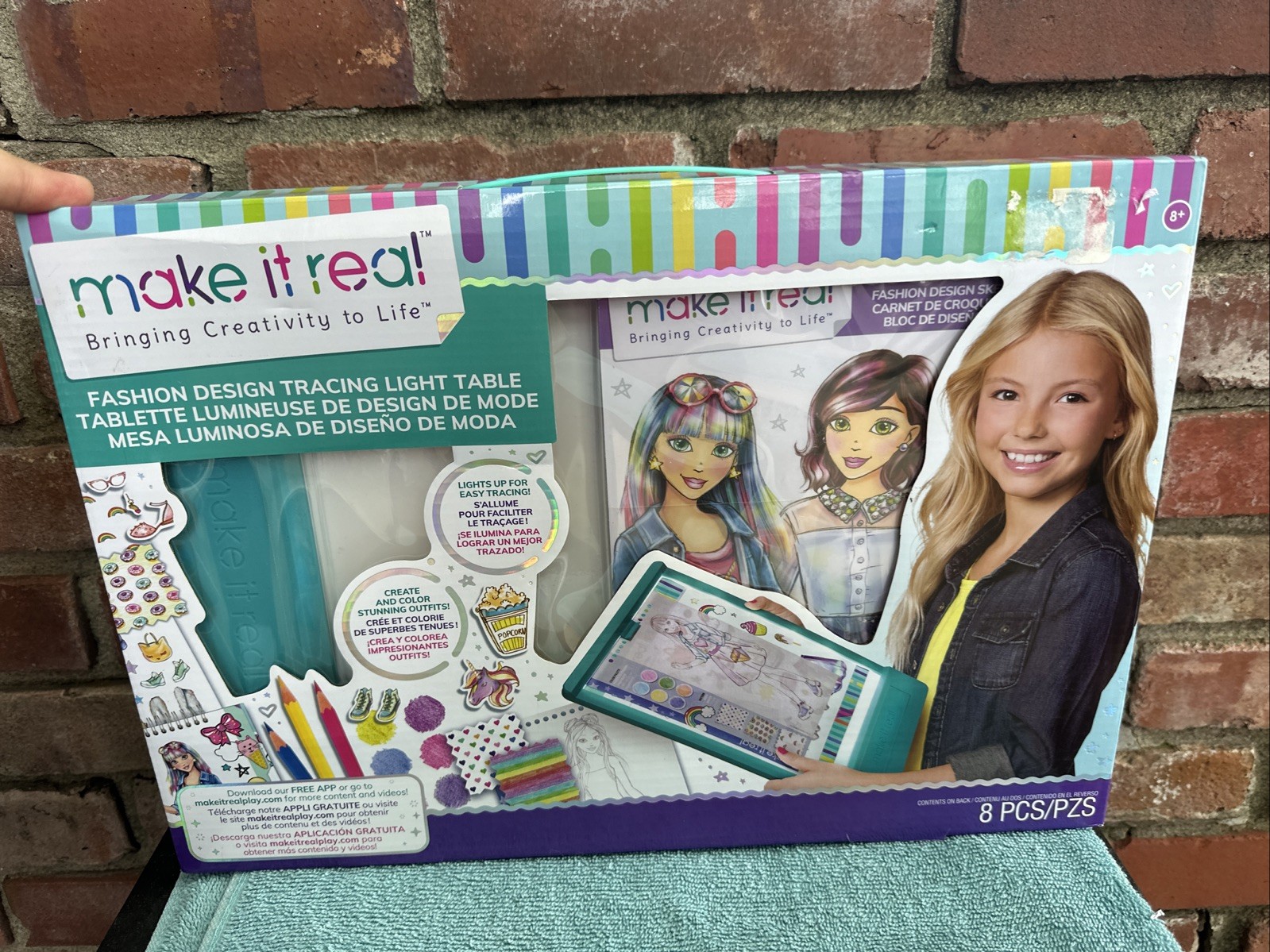 Fashion Design Tracing Light Table Art Craft Kit for Big Kids All Seasons