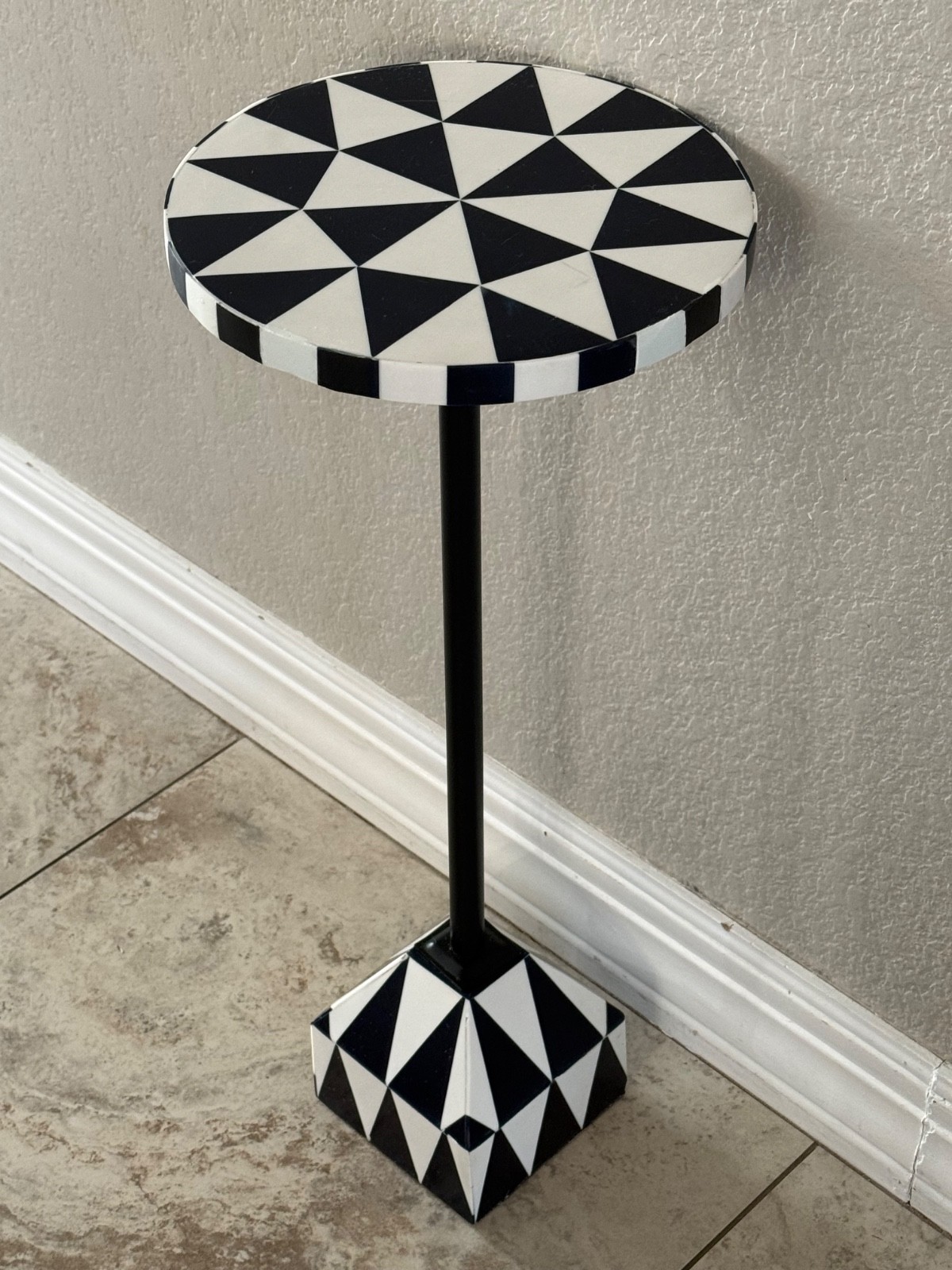 black and white checkered monochrome pattern style round side table drink table